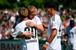 Ritsu Doan debuts with brace as Frankfurt dominate German Cup opener