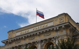 Russia allows transfers from foreigners' blocked accounts as part of asset swaps