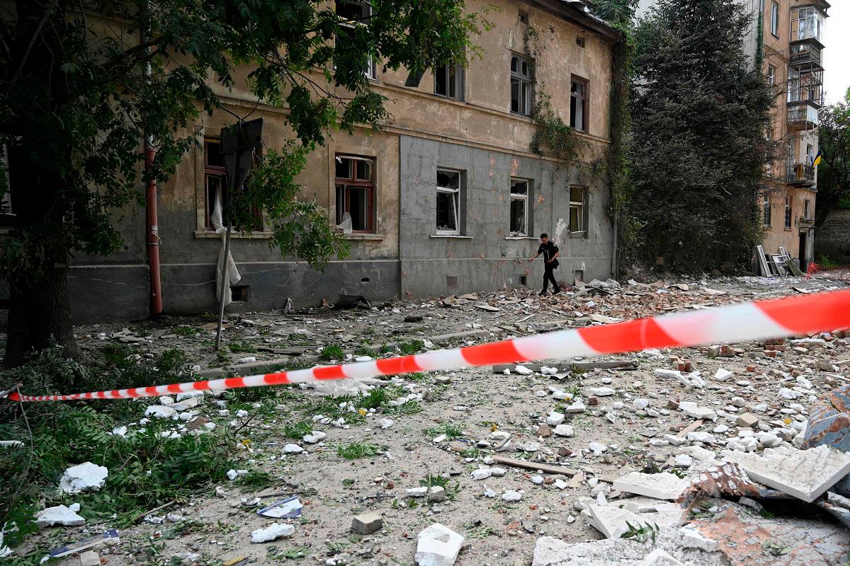 Russian attacks on west Ukraine kill one person and wound multiple civilians