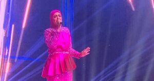 #SHOWBIZ: Siti Nurhaliza makes special appearance at 8TV's Starfluencer Awards [WATCH]