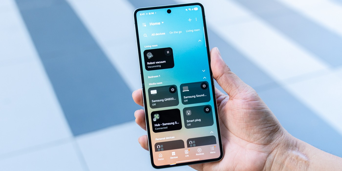 Samsung Galaxy Z Flip7 Reimagines the Smart Home with SmartThings