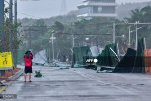 Sanya shuts down as Typhoon Kajiki approaches with 48 m/s winds