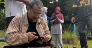 Segamat quake: Researchers conduct initial probe on cracks at resident's farm