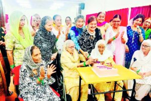 Senior citizens look forward to Punjabi community centre