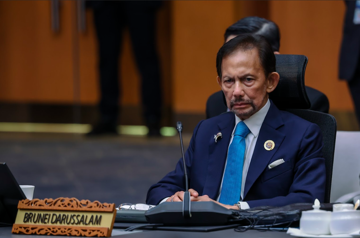 Sultan Brunei mulakan Lawatan Negara ke Malaysia 