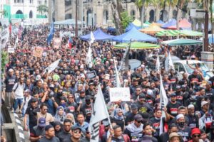 Tangani defisit kepercayaan dalam kalangan rakyat