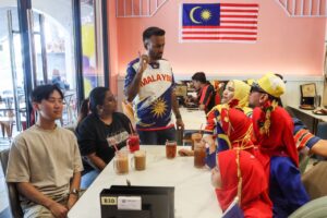 Tawar minuman percuma 24 jam sempena merdeka