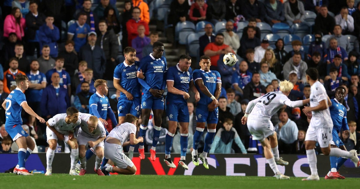 Ten-man Rangers drop more points against Dundee