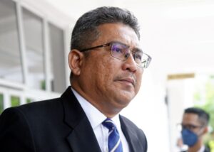 Terrirudin didakwa sengaja sembunyi Titah Adendum