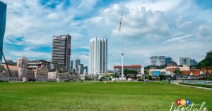 The day two friends saved Dataran Merdeka’s field