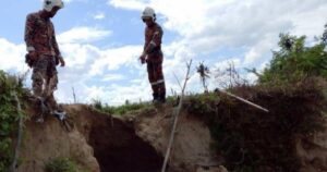 Three boys rescued after riverbank soil collapses in Keningau