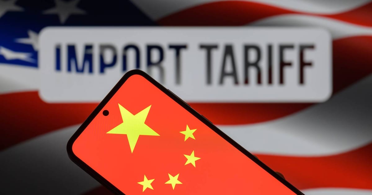 Trump signs order to extend China tariff truce by 90 days