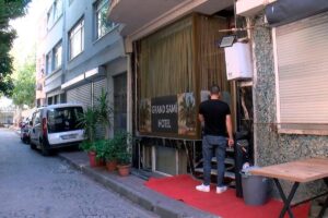 Two Dutch teens found dead in Istanbul hotel after meal