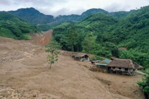 Vietnam's mountainous north flooding death toll rises to 10