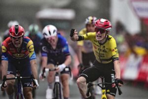Vingegaard rampas jersi merah di Vuelta