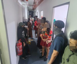 Wanita Sri Lanka pelayan bar diserbu, 11 ditahan Imigresen