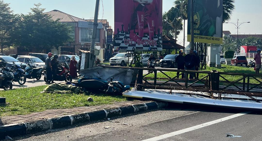 Warga emas maut, motosikal rempuh tiang papan tanda iklan