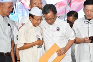 Warisan candidates must sign contract to prevent defections