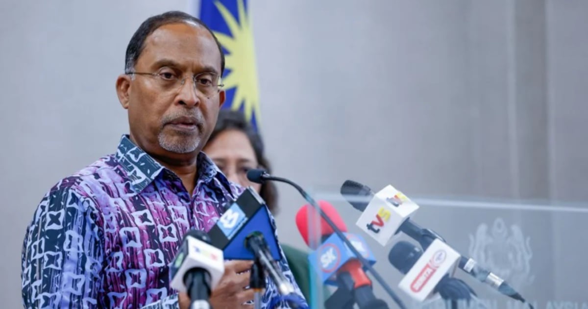 Zambry: No agreement for 10,000 Bangladeshi students to work here