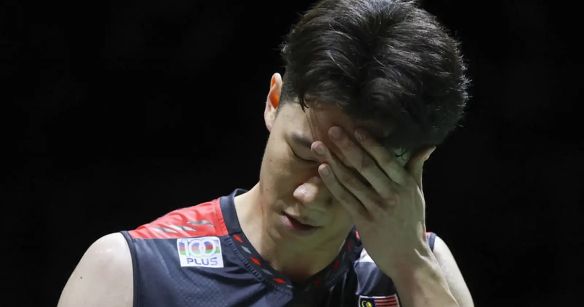 Zii Jia falls in comeback bid at World Championships opener