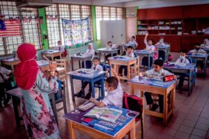 ‘The one without manners is you’ — teacher slams parent’s dig at SK kids, sparks netizen clash