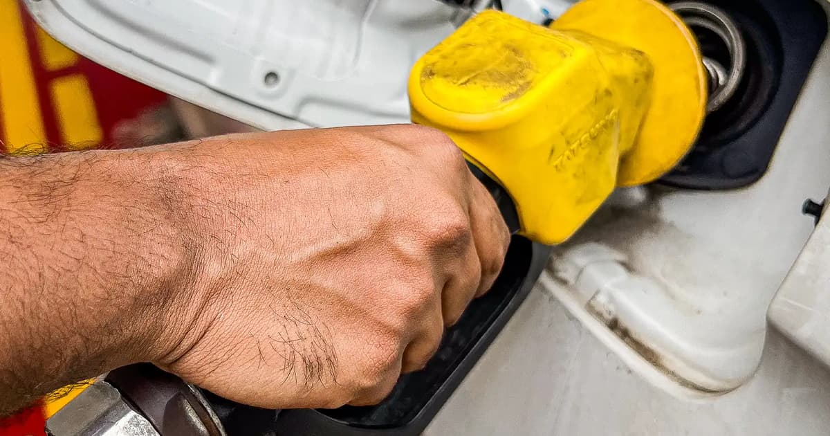 100,000 goods and public vehicles eligible for RON95 subsidies