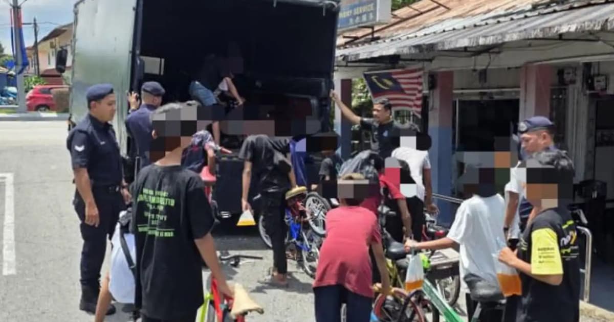 16 teens held in Johor Bahru ‘basikal lajak’ op