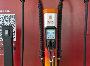 200kW DC Charger at Petros MFS Batu Kawa, RM3.20/min