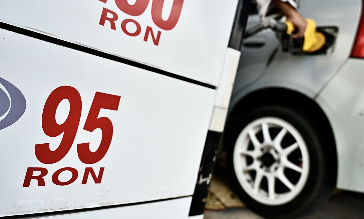 300,000 military, police personnel to start enjoying RON95 at RM1.99 today