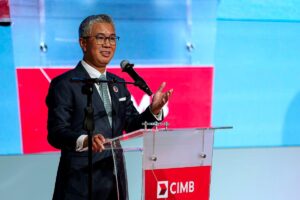 ASEAN expands economic links amid global uncertainties