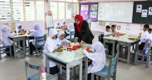 Academics welcome return of ‘Alam dan Manusia’ in primary school