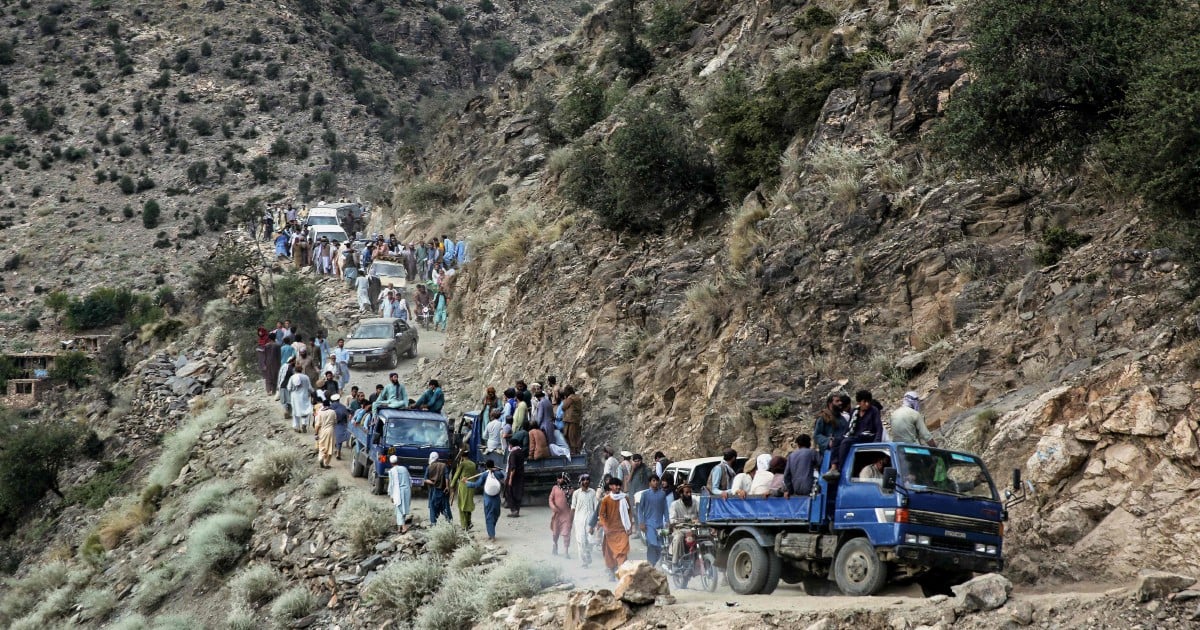 Afghan quake death toll tops 1,800, search ongoing