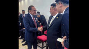 Anwar coincidentally meets North Korean leader Kim Jong Un in China