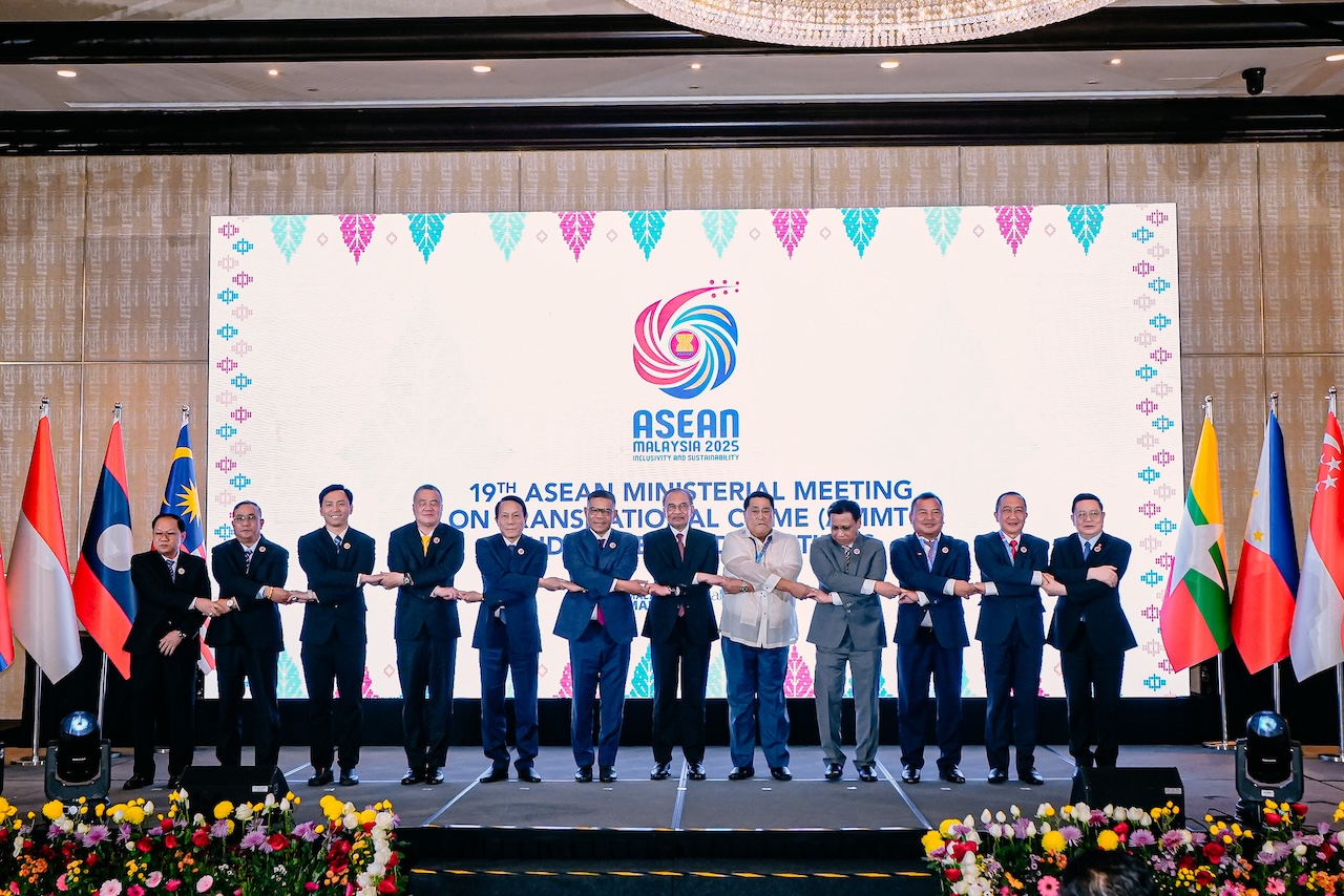 Anwar gesa ASEAN pertahan keamanan enam dekad