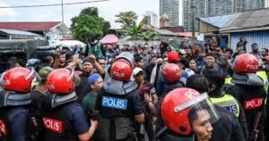 Anwar urges swift action over assault on Dang Wangi police chief