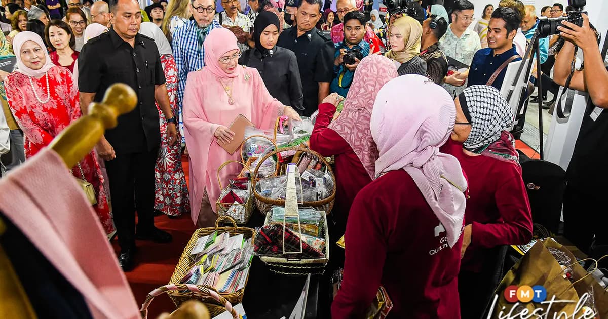 Arts and craft are food for the soul, says Tunku Azizah