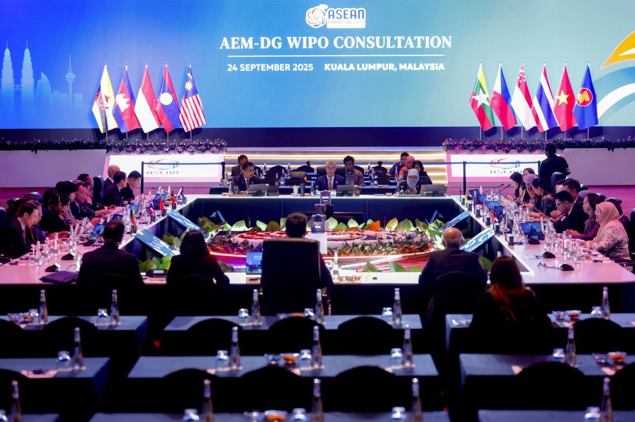 Asean-China trade reached US$772.2bil last year, says Tengku Zafrul