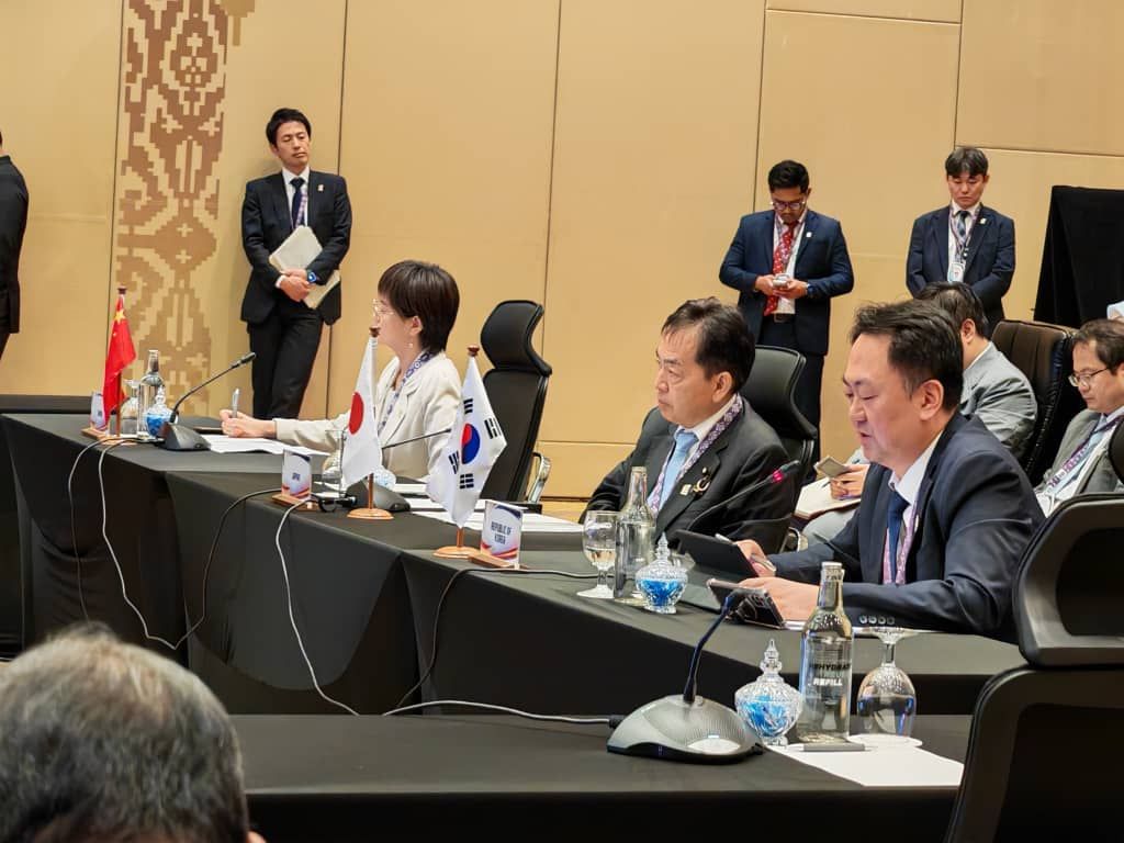 Asean to work closely with China, Japan, South Korea on environment, says Johari