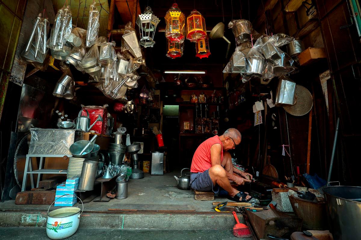 At 75, Melaka’s master blacksmith Yong still forges ahead