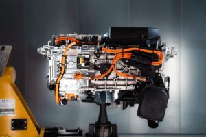 BMW Akan Mengeluarkan Kereta Hidrogen Menjelang 2028 Dengan Bantuan Toyota