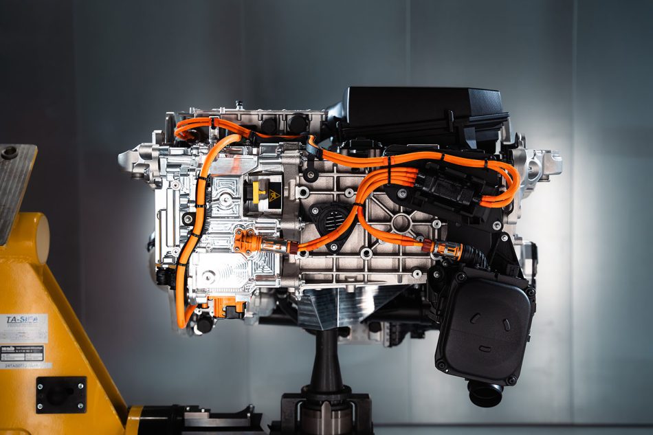 BMW Akan Mengeluarkan Kereta Hidrogen Menjelang 2028 Dengan Bantuan Toyota