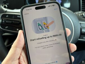 BUDI95: Are eWallets and mobile apps allowed at petrol stations? Are smartphones a safety risk?