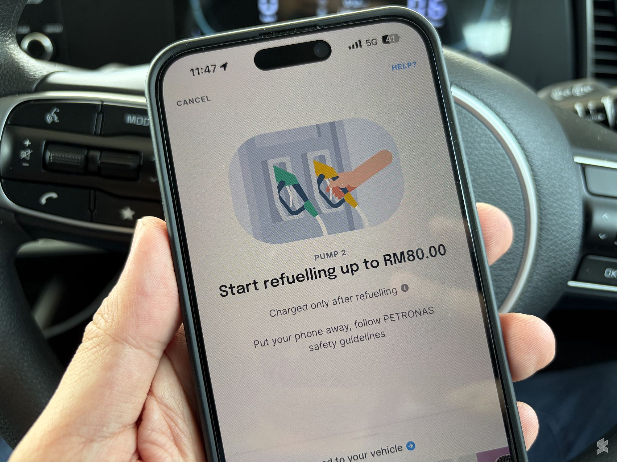 BUDI95: Are eWallets and mobile apps allowed at petrol stations? Are smartphones a safety risk?