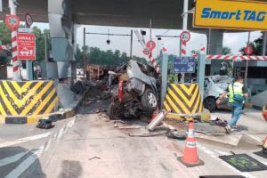 Baby boy dies, eight injured in crash at Bukit Kajang toll plaza