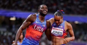 Benjamin defies Warholm and disqualification for world 400m hurdles title