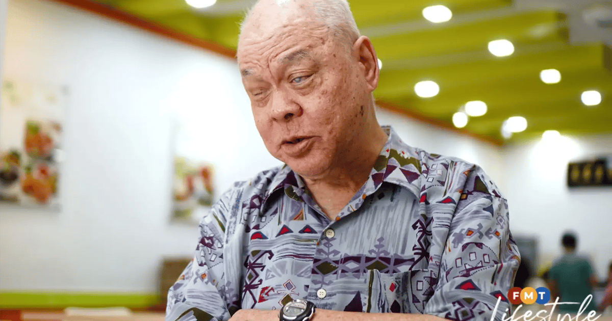 Blind busker Alfred Ho seeks financial aid for heart procedure