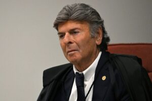 Brazil Supreme Court justice breaks with colleagues on Bolsonaro case, votes to annul
