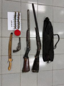 Buruh ladang ditahan simpan senapang patah, pistol buatan sendiri