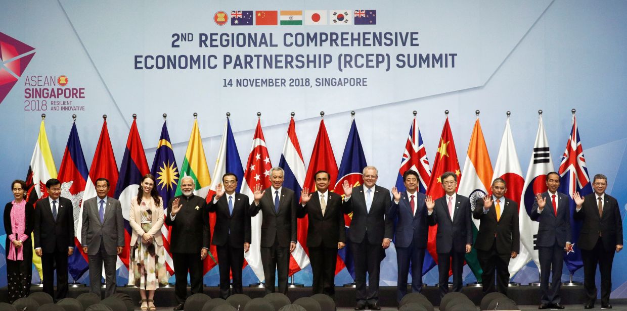 China-backed Asian trade bloc looks to expand, upgrade deal