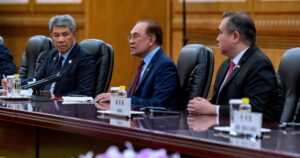 China backs Malaysia's bid for full BRICS membership